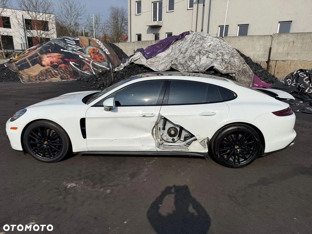 Porsche Panamera - 6