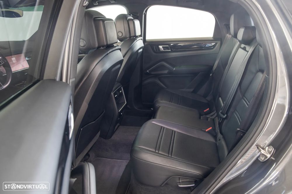 Porsche Cayenne Coupé - 14