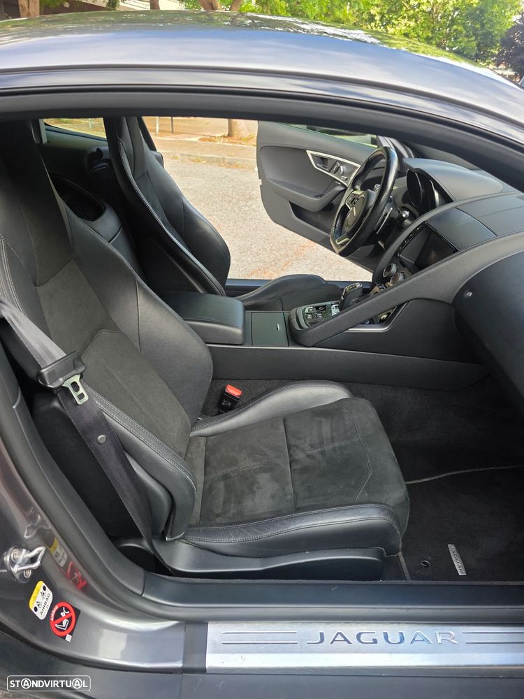 Jaguar F-Type P300 Aut. R-Dynamic Black - 9
