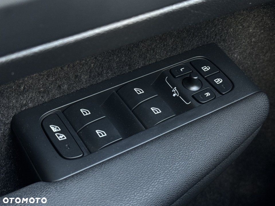 Volvo XC 40 - 18