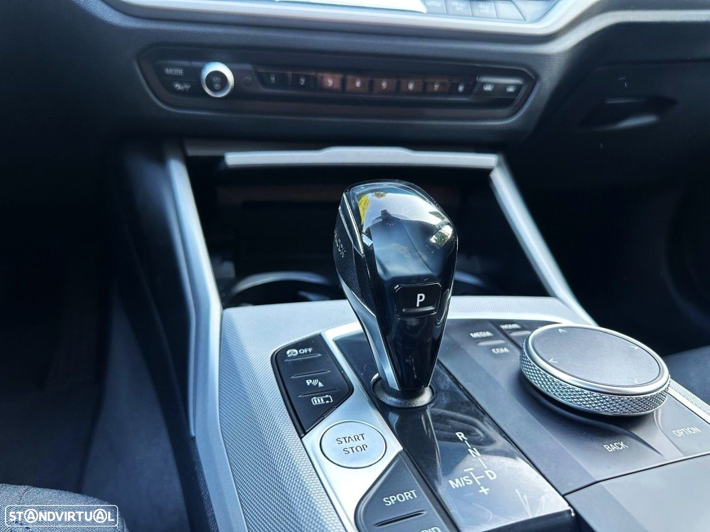BMW 330 e Touring Corporate Edition Auto - 16