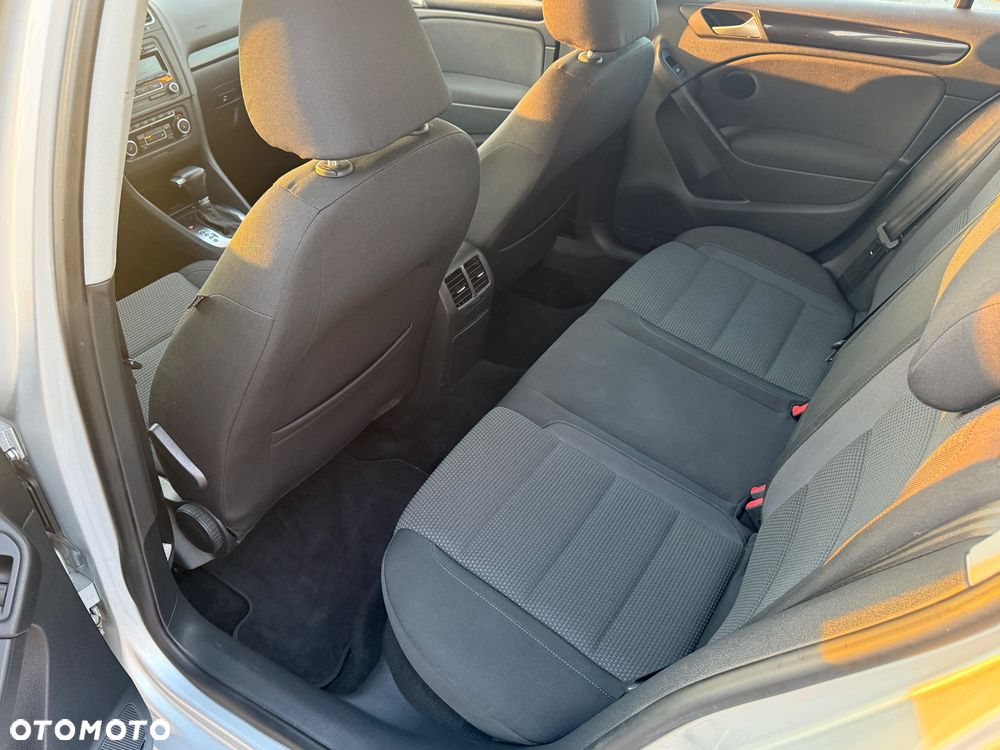 Volkswagen Golf - 19