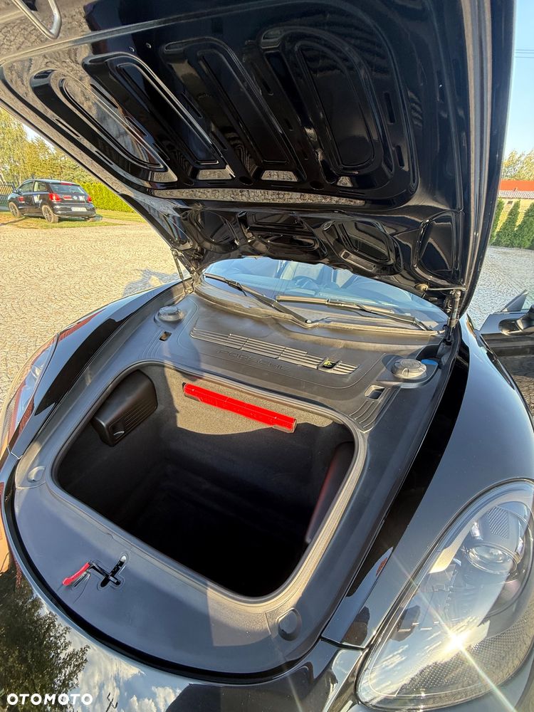 Porsche 718 Cayman - 13