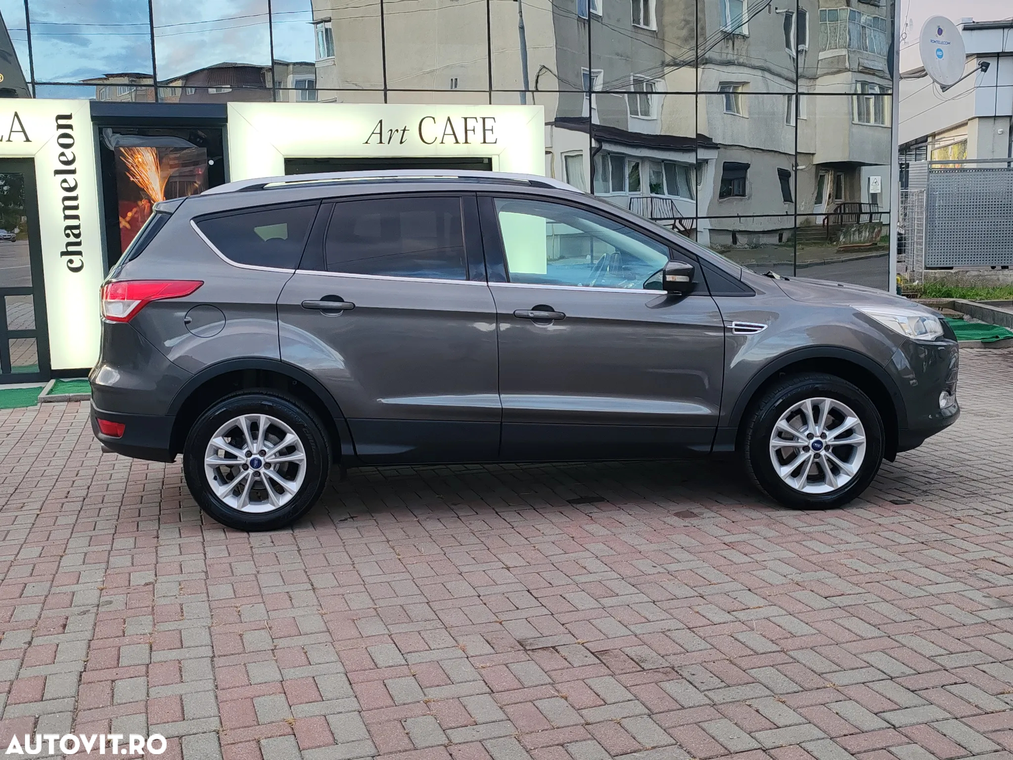 Ford Kuga - 23