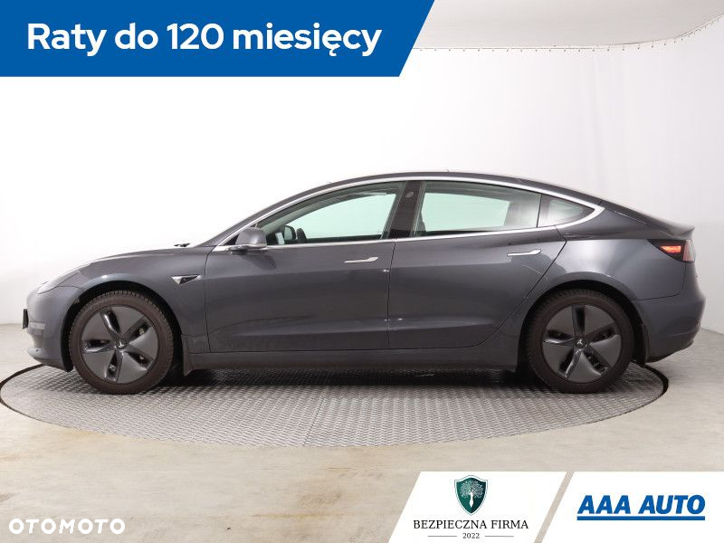 Tesla Model 3 - 3