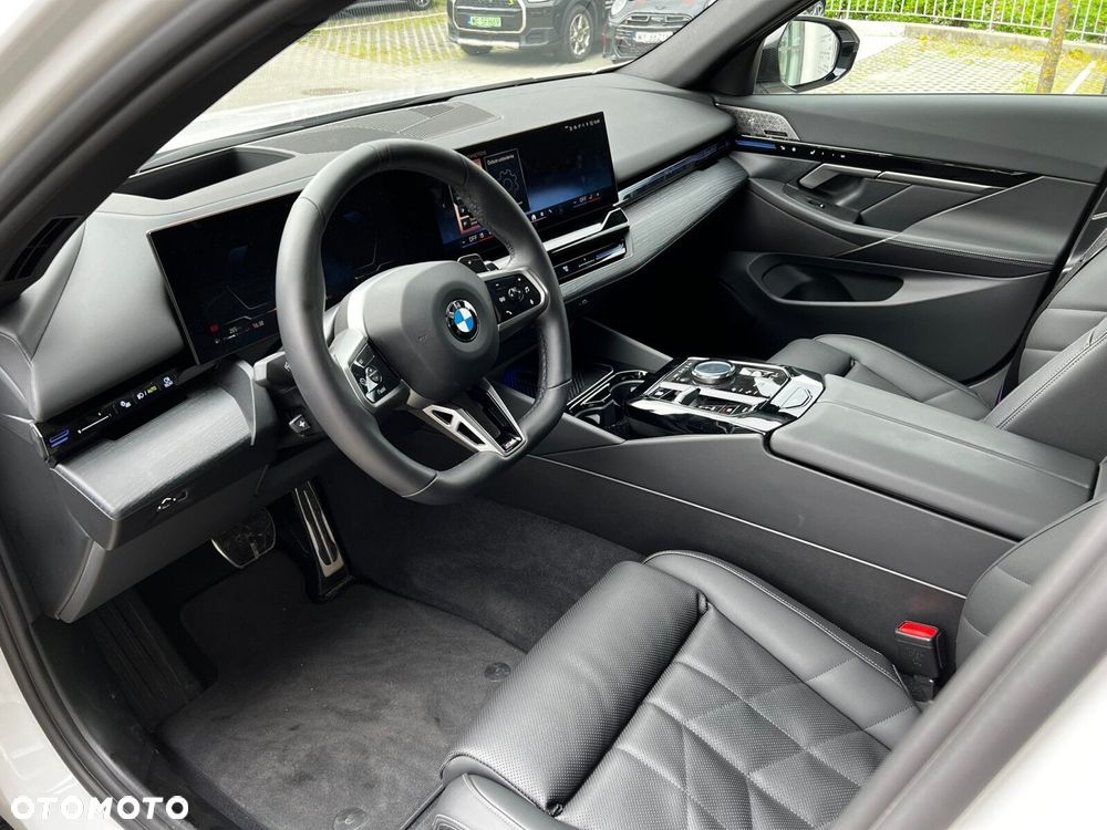 BMW Seria 5 - 10