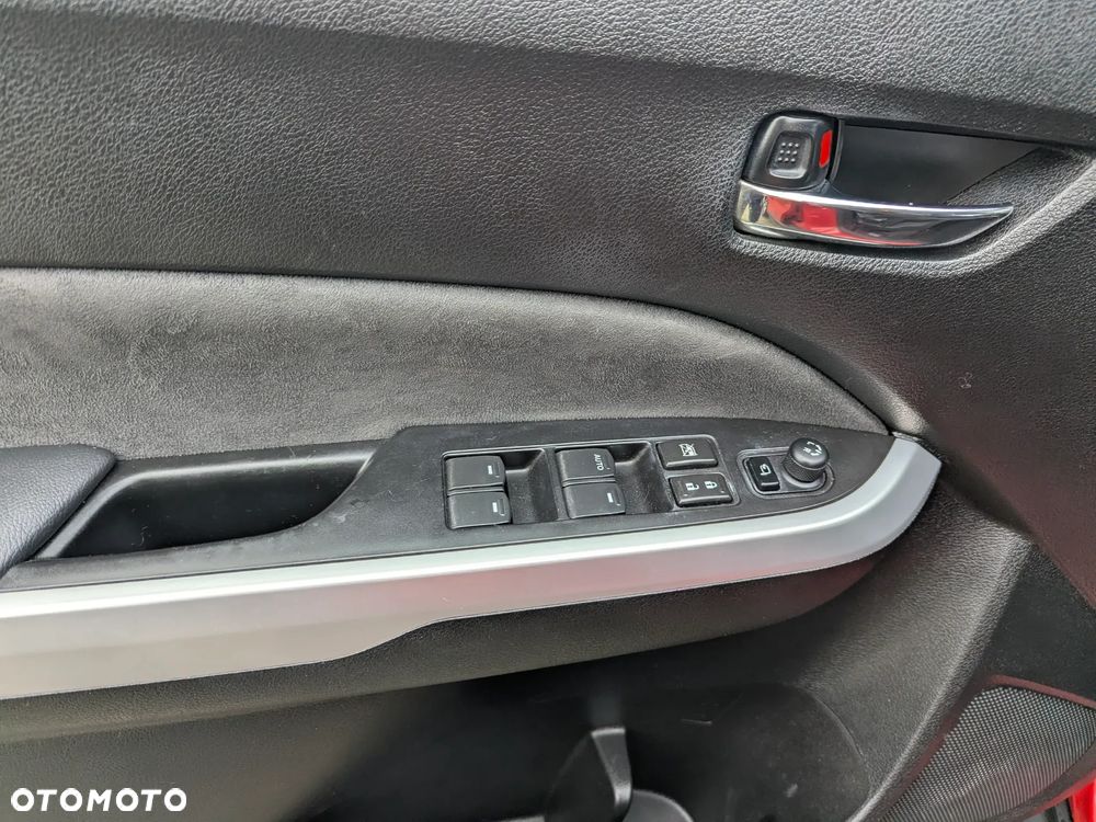 Suzuki Vitara 1.6 Premium 2WD - 22