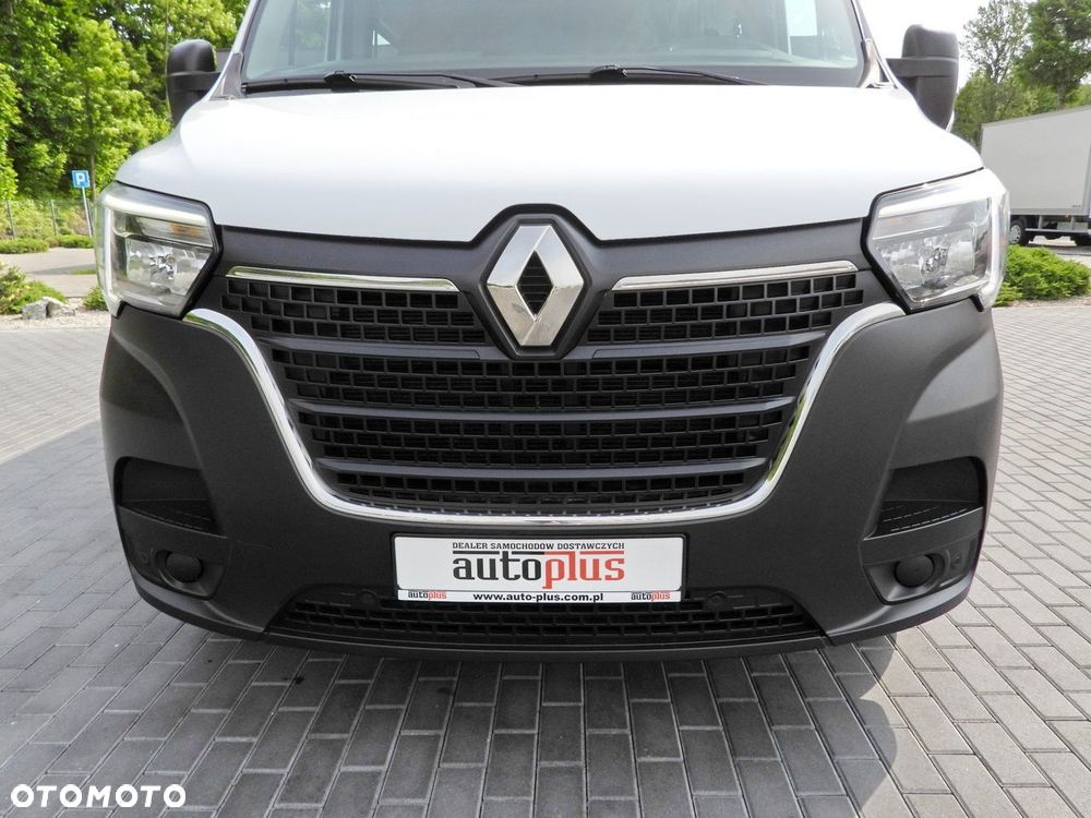 Renault MASTER  FURGON BRYGADÓWKA  7 MIEJSC TEMPOMAT NAWIGACJA LEDY KLIMATYZACJA  140KM - 16