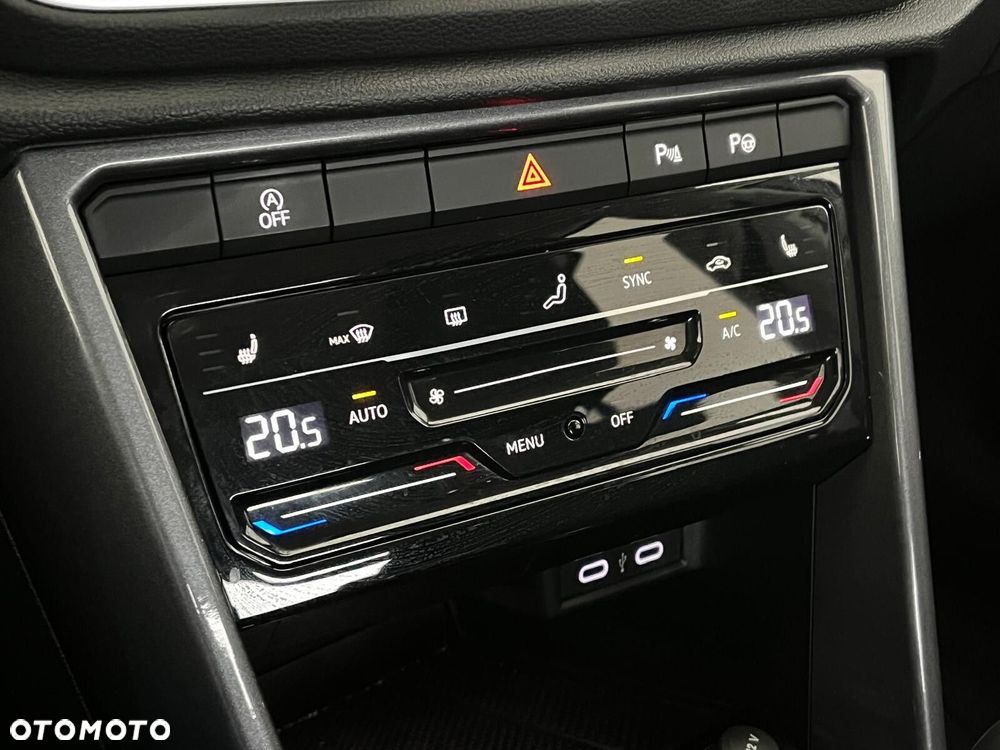 Volkswagen T-Roc - 28