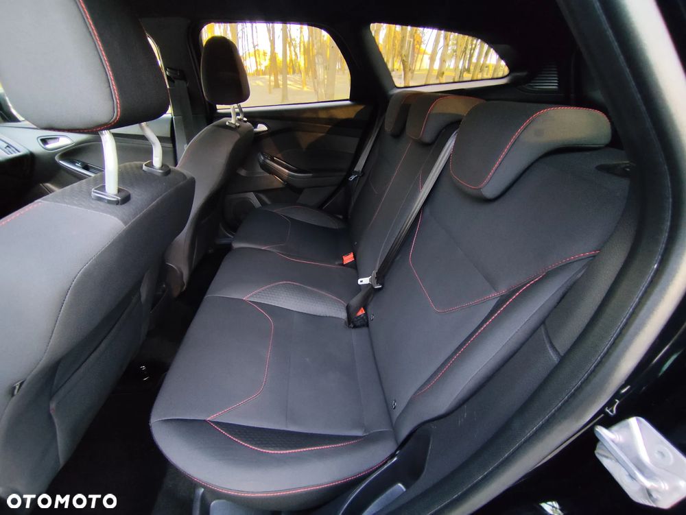 Ford Focus 2.0 TDCi ST-Line Black ASS - 33