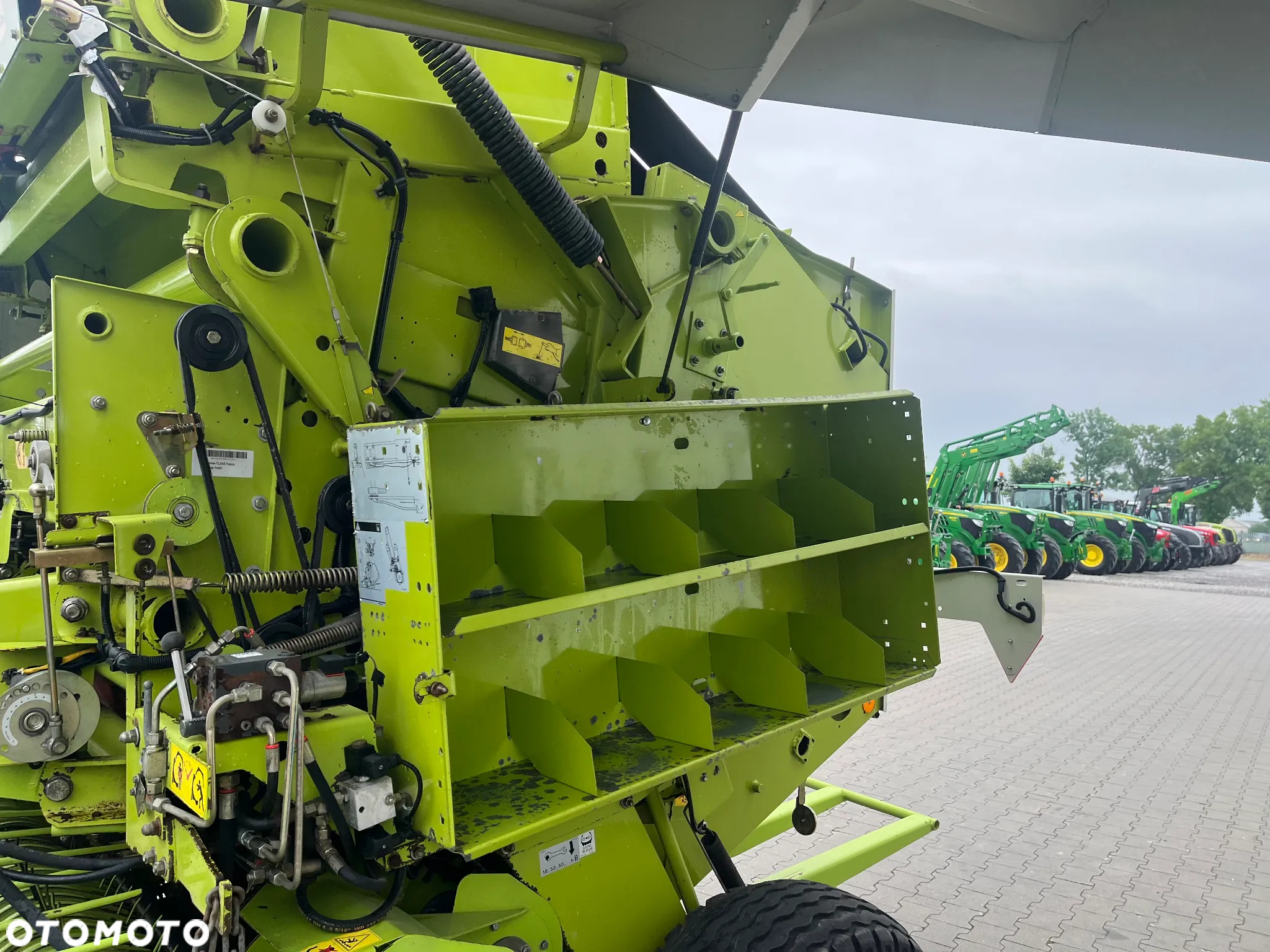 Claas Variant 260 RotoCut - 9