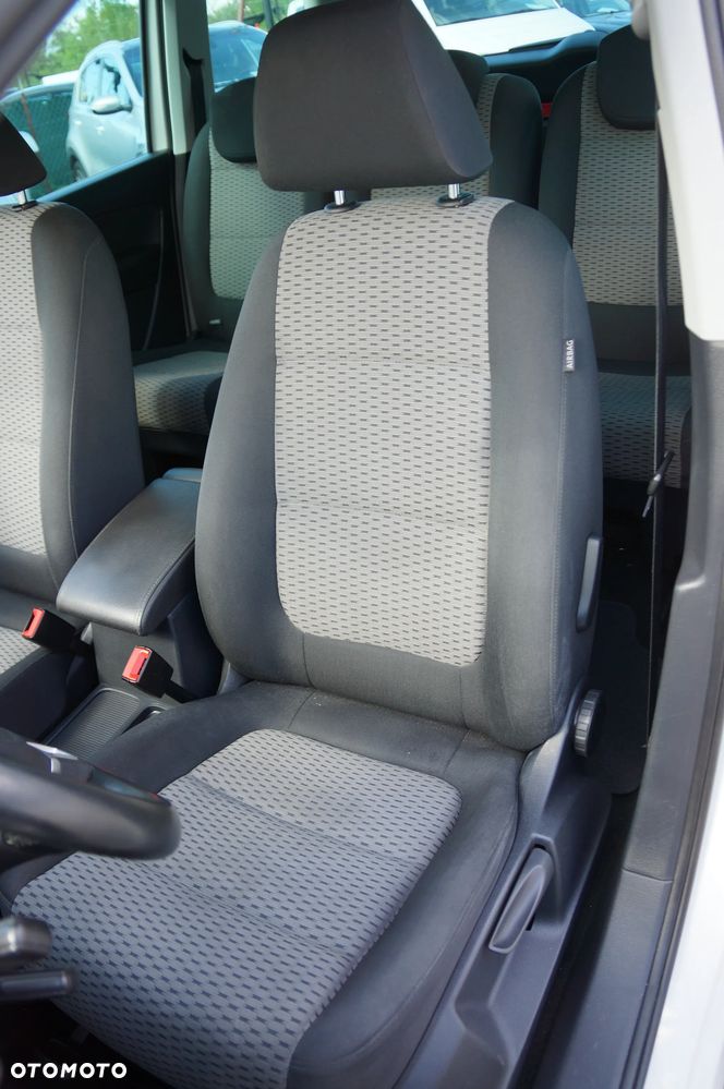 Volkswagen Sharan 2.0 TDI 4MOTION Blue Motion Life - 23