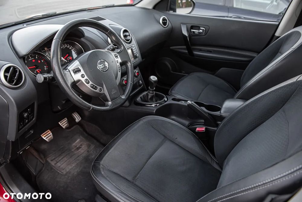 Nissan Qashqai+2 - 15