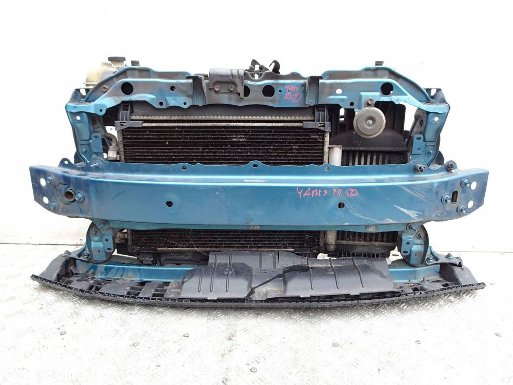 pas przedni chłodnice kpl. toyota yaris iii 1.4 d4d - 3