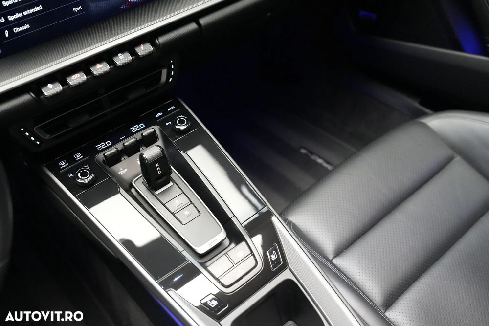 Porsche 911 Carrera PDK - 17