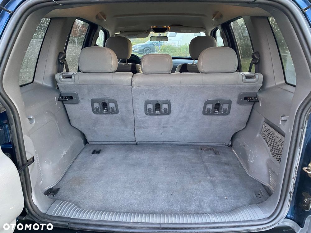 Jeep Cherokee 2.4 Sport - 13