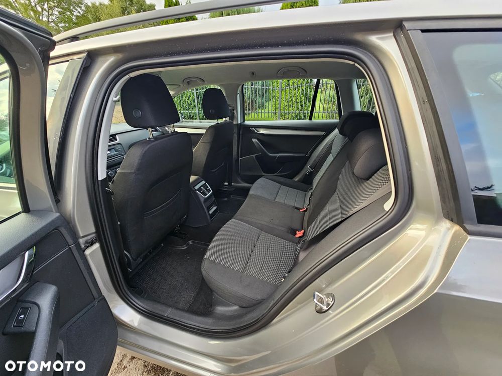Skoda Octavia 2.0 TDI (Green tec) Ambition - 14