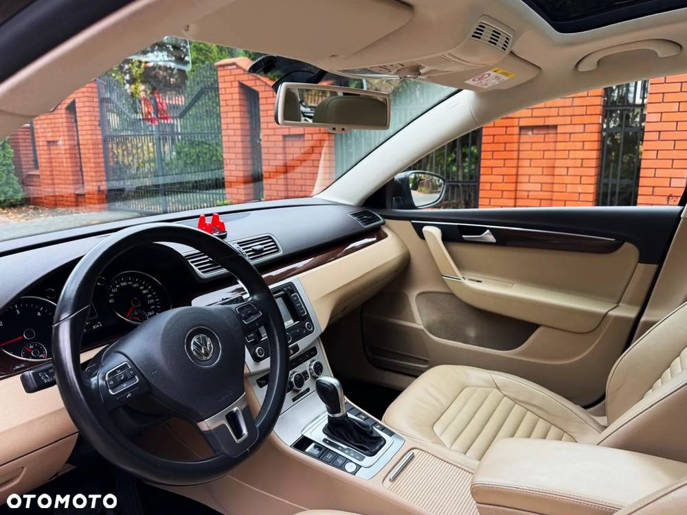 Volkswagen Passat 2.0 TDI Highline DSG - 11