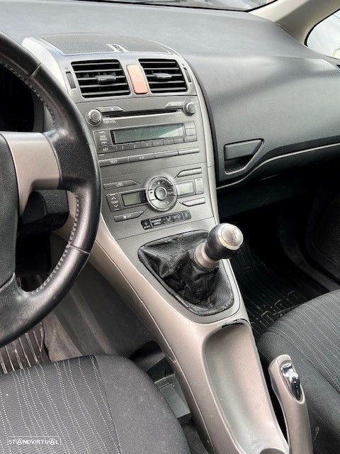 Toyota Auris 1.4 VVT-i AC - 16