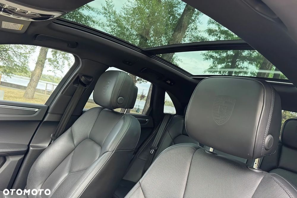 Porsche Macan Standard - 12