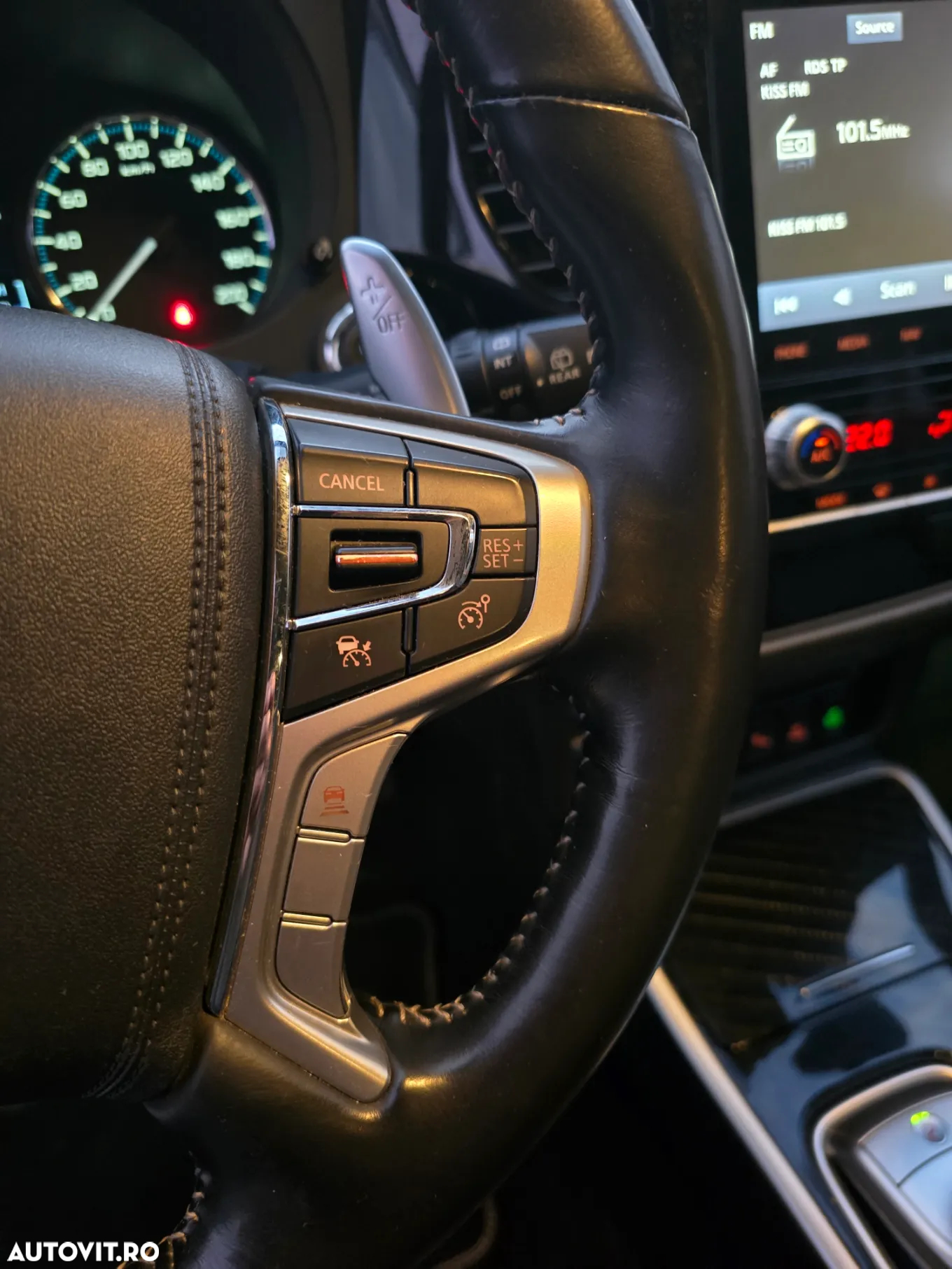 Mitsubishi Outlander 2.4 4WD Plug-In Hybrid Diamant+ - 20