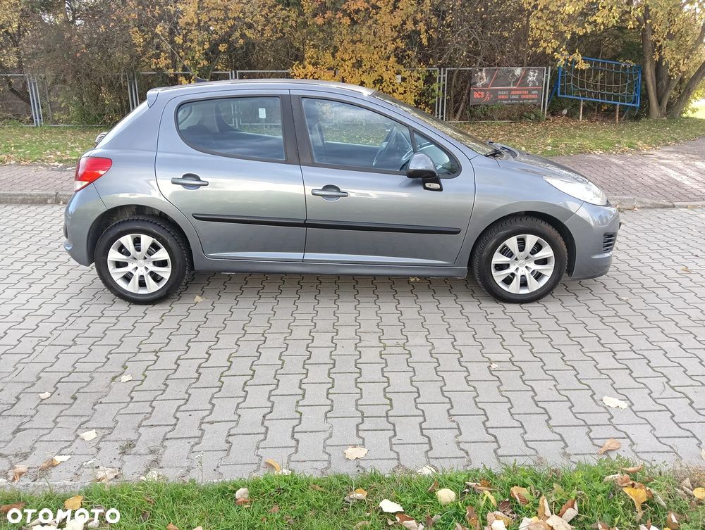 Peugeot 207 1.4 16V Trendy - 6