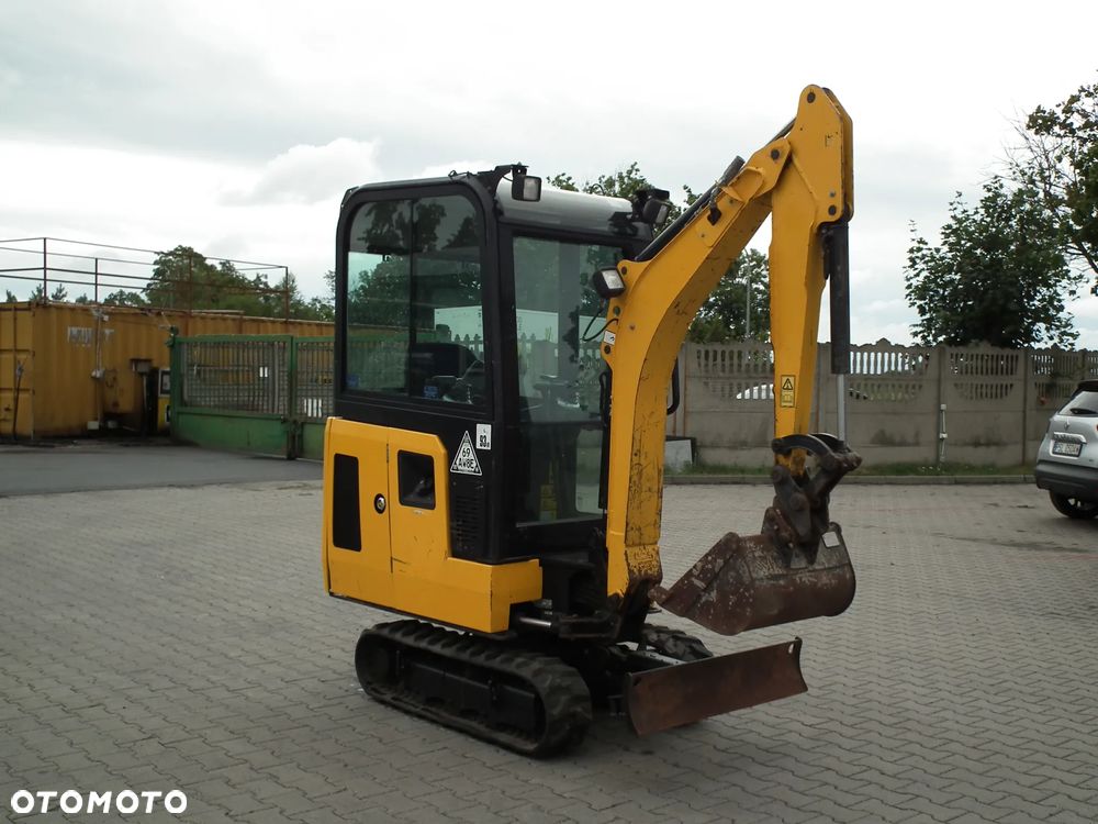 JCB 15C-1 - 3