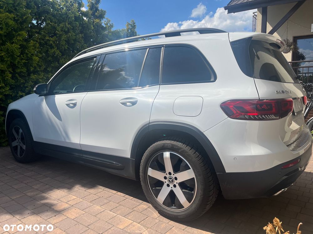 Mercedes-Benz GLB - 4