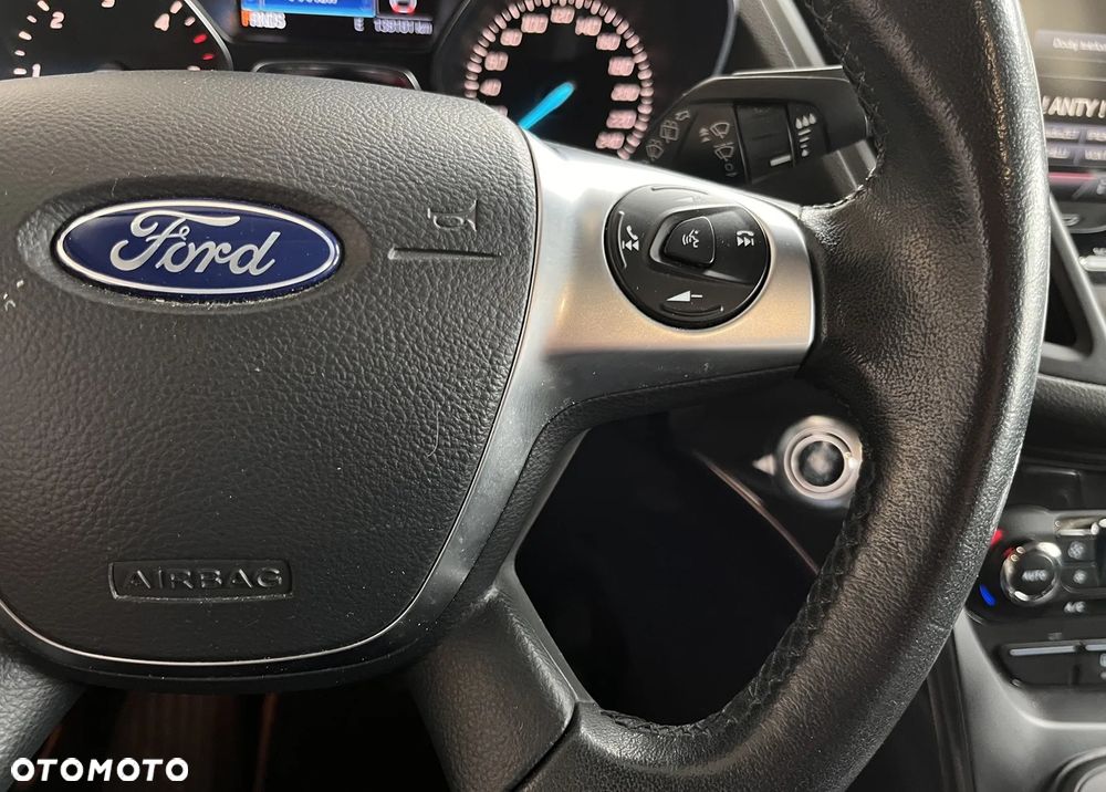 Ford Kuga 2.0 TDCi 4x4 Titanium - 14