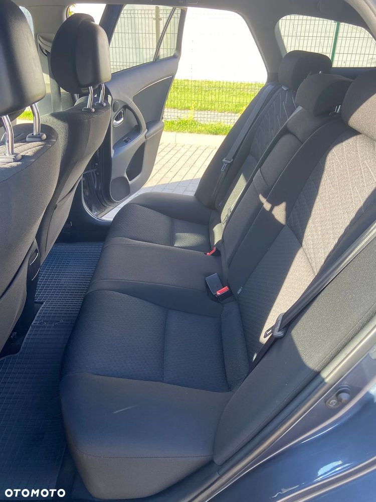 Toyota Avensis Touring Sports 1.8 Comfort - 13