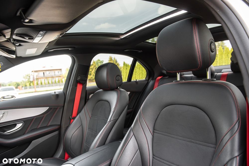 Mercedes-Benz Klasa C AMG 43 4Matic AMG TCT 9G - 18
