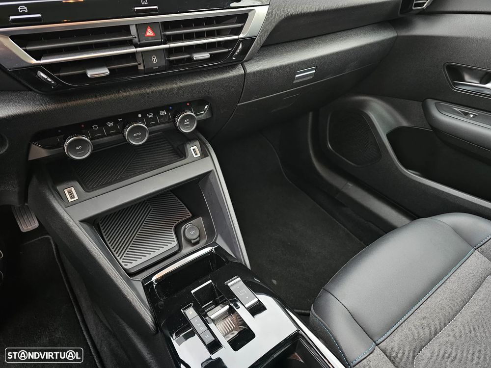 Citroën C4 1.2 PureTech Feel Pack EAT8 - 18