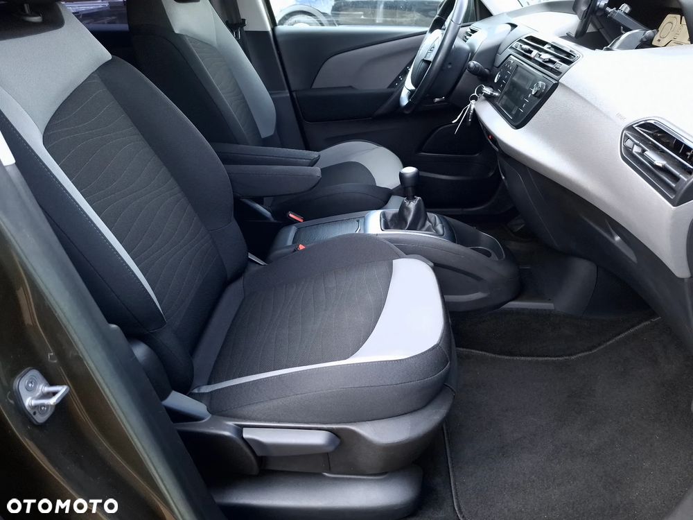 Citroën C4 Grand Picasso 1.6 e-HDi Intensive - 22