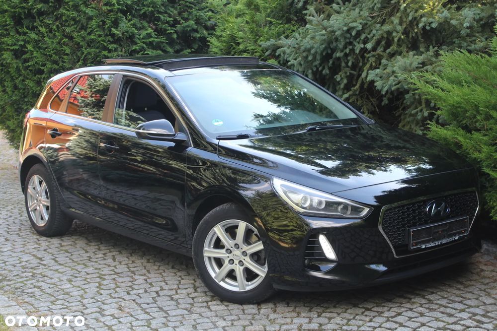 Hyundai i30 1.4 T-GDI Intro Edition - 1