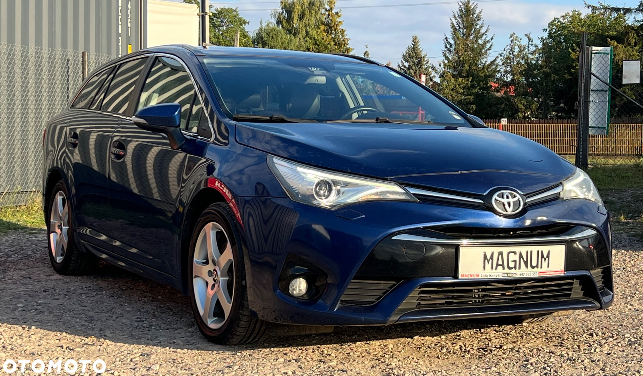Toyota Avensis Touring Sports 2.0 D-4D Edition S+ - 2