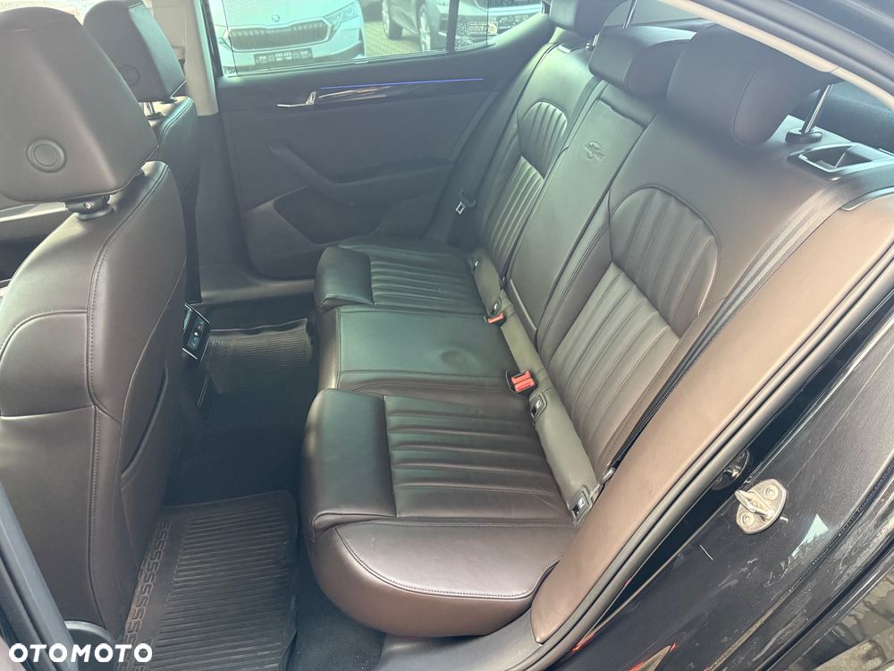 Skoda Superb 2.0 TSI 4x4 L&K DSG - 12
