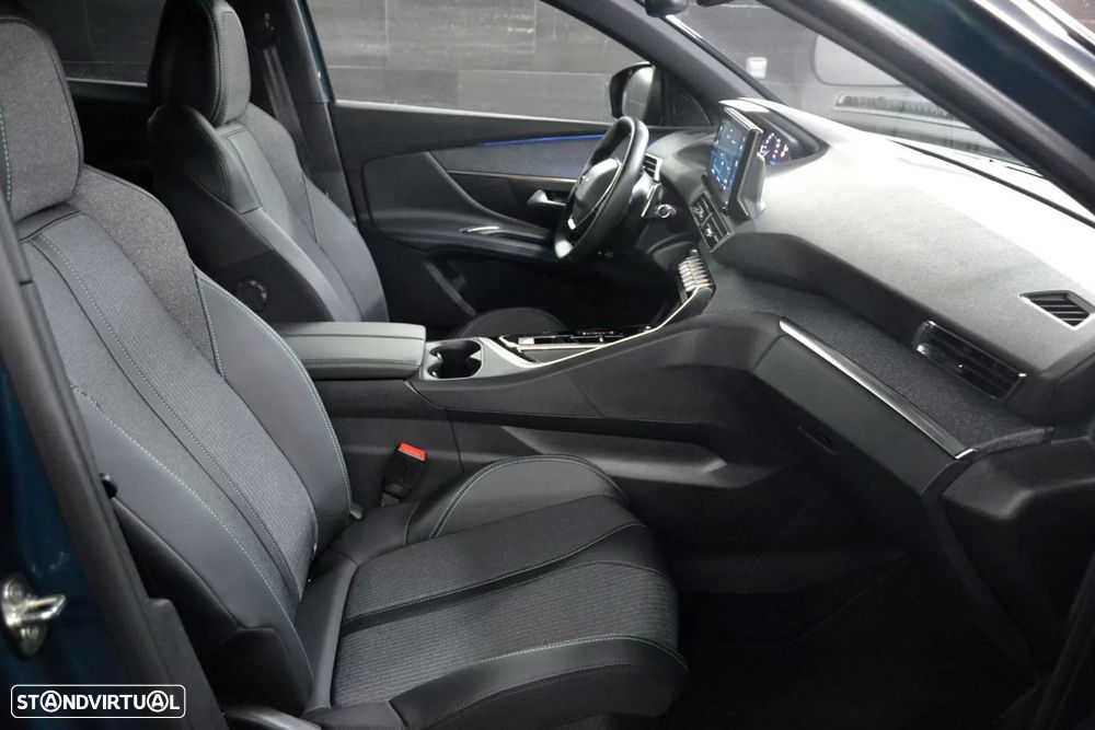 Peugeot 3008 1.5 BlueHDi Allure Pack EAT8 - 24