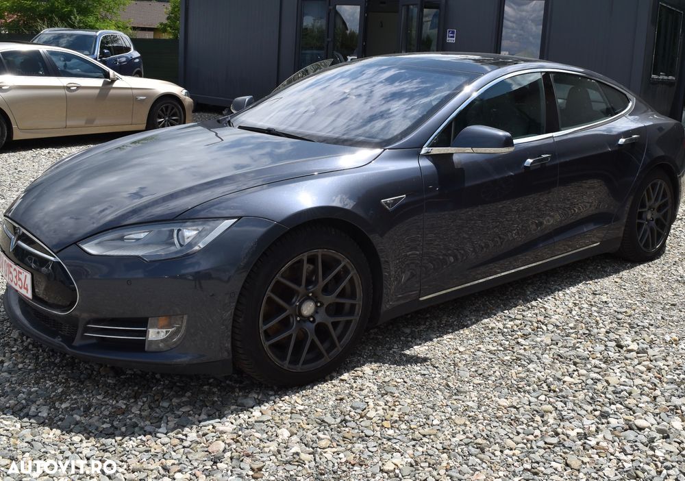 Tesla Model S 85D Allradantrieb - 4