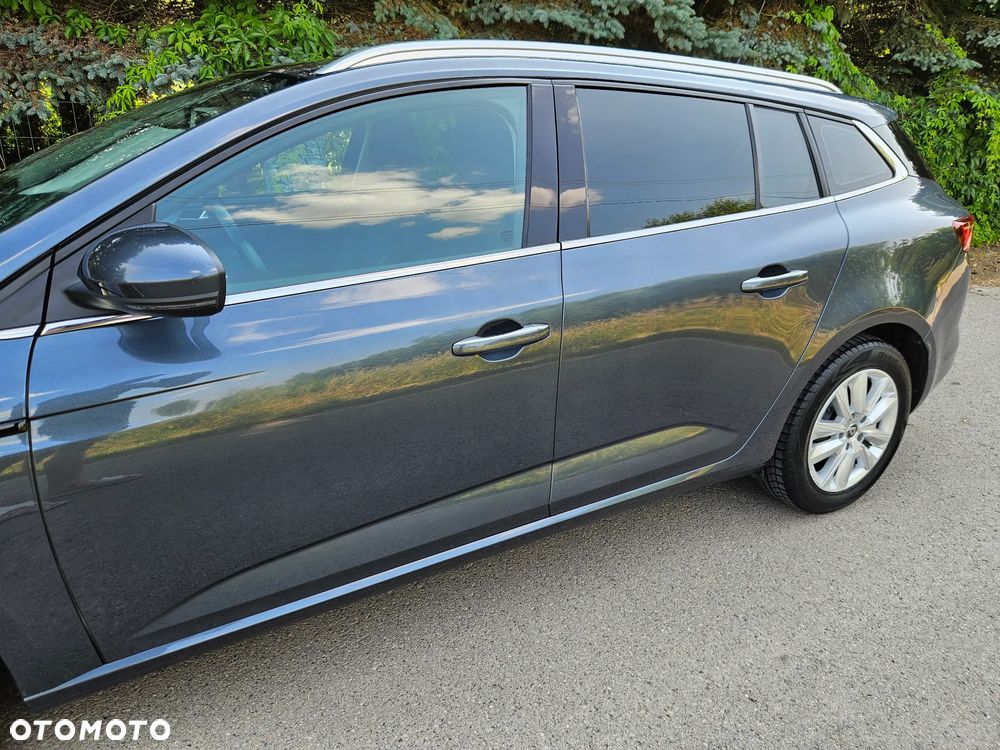 Renault Megane TCe 140 GPF LIMITED - 3