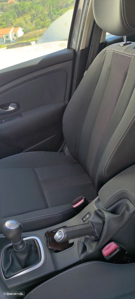 Renault Mégane Break 1.5 dCi Avantage - 6