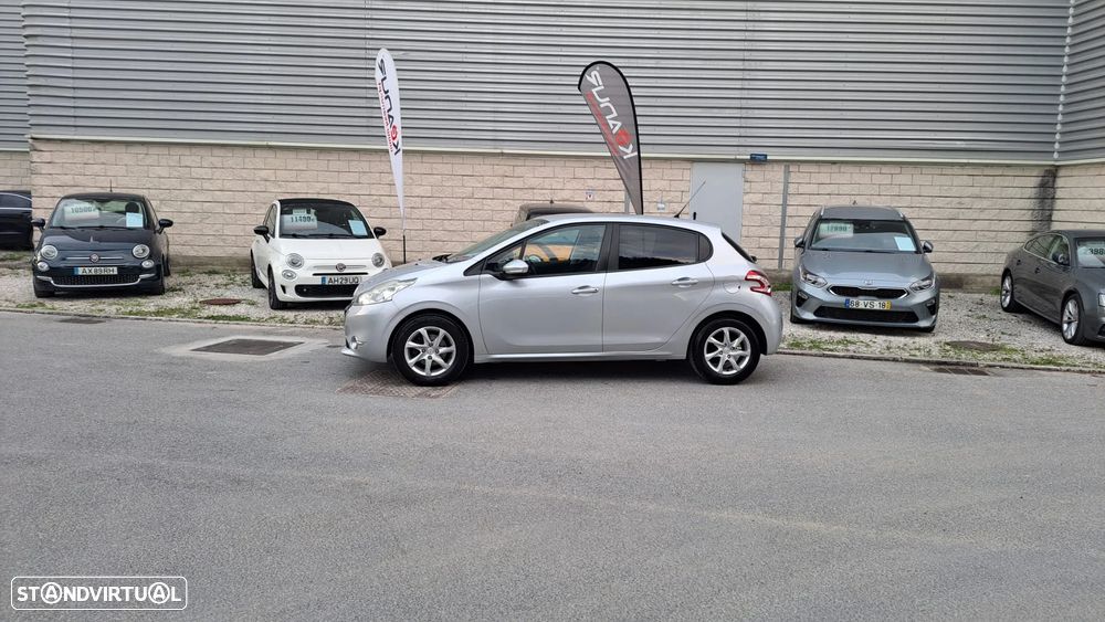 Peugeot 208 1.4 HDi Active - 25