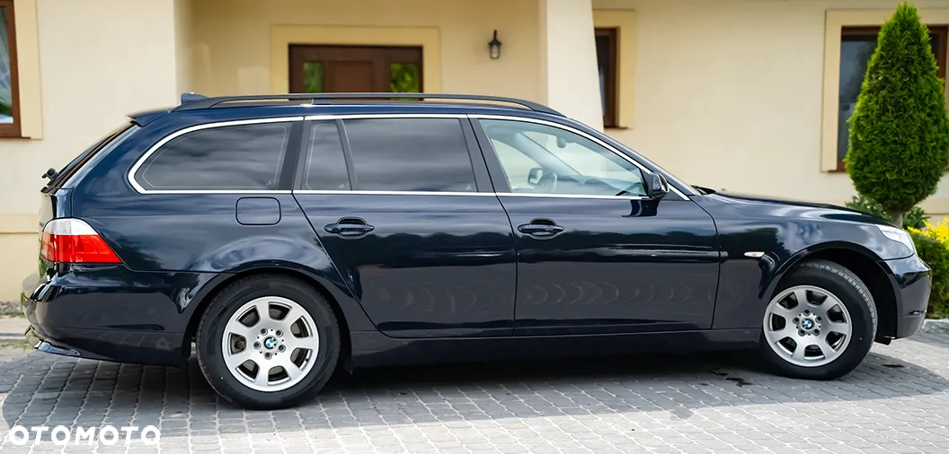 BMW Seria 5 530i Touring - 17