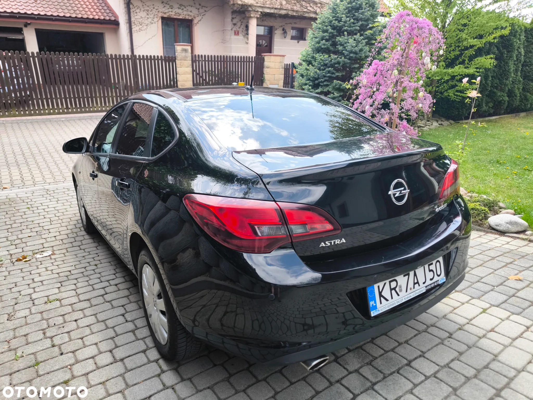 Opel Astra IV 1.4 T Business EU6 - 5