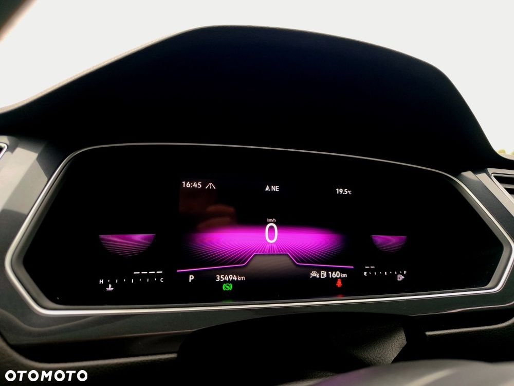 Volkswagen Tiguan Allspace - 8