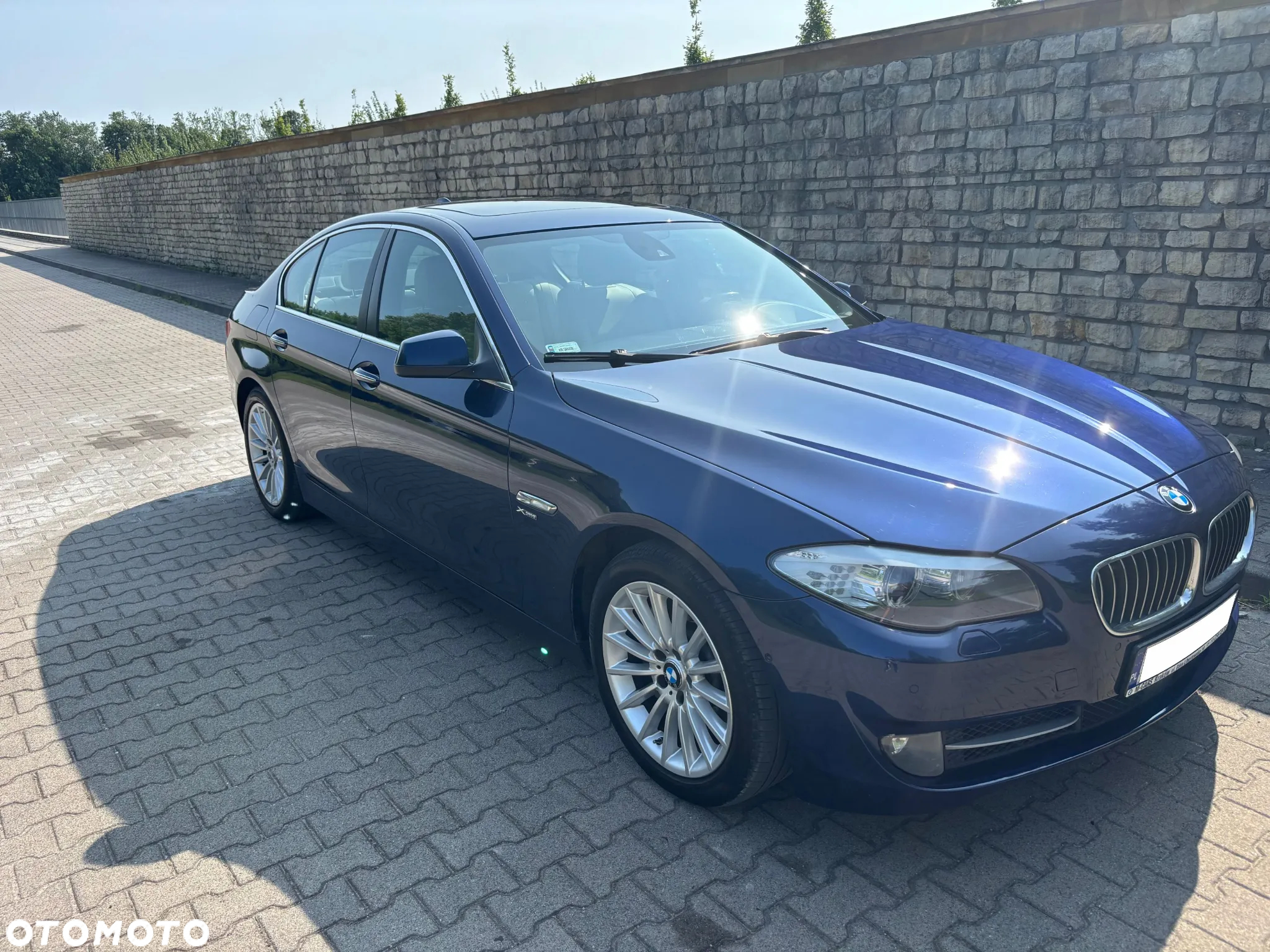 BMW Seria 5 528i xDrive - 4