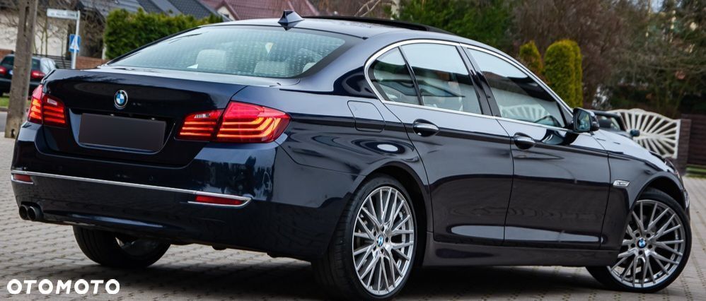 BMW Seria 5 520d Luxury Line - 12