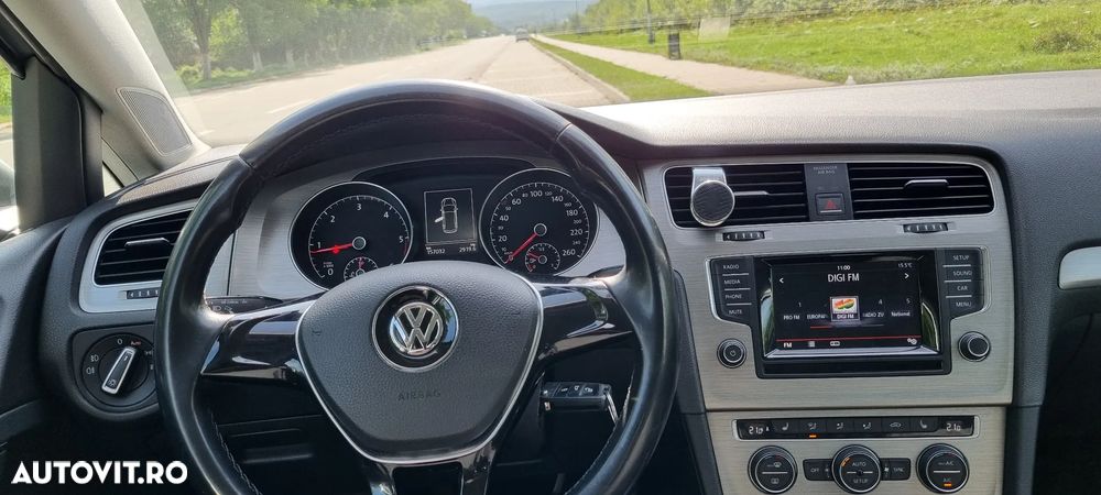 Volkswagen Golf 1.6 TDI BMT Comfortline - 13