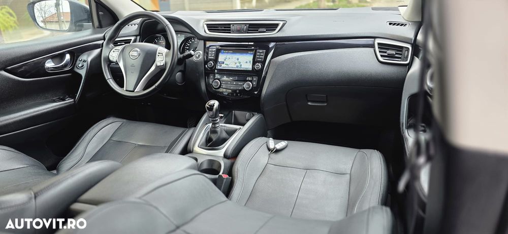 Nissan Qashqai 1.6 DCI TEKNA+ - 6