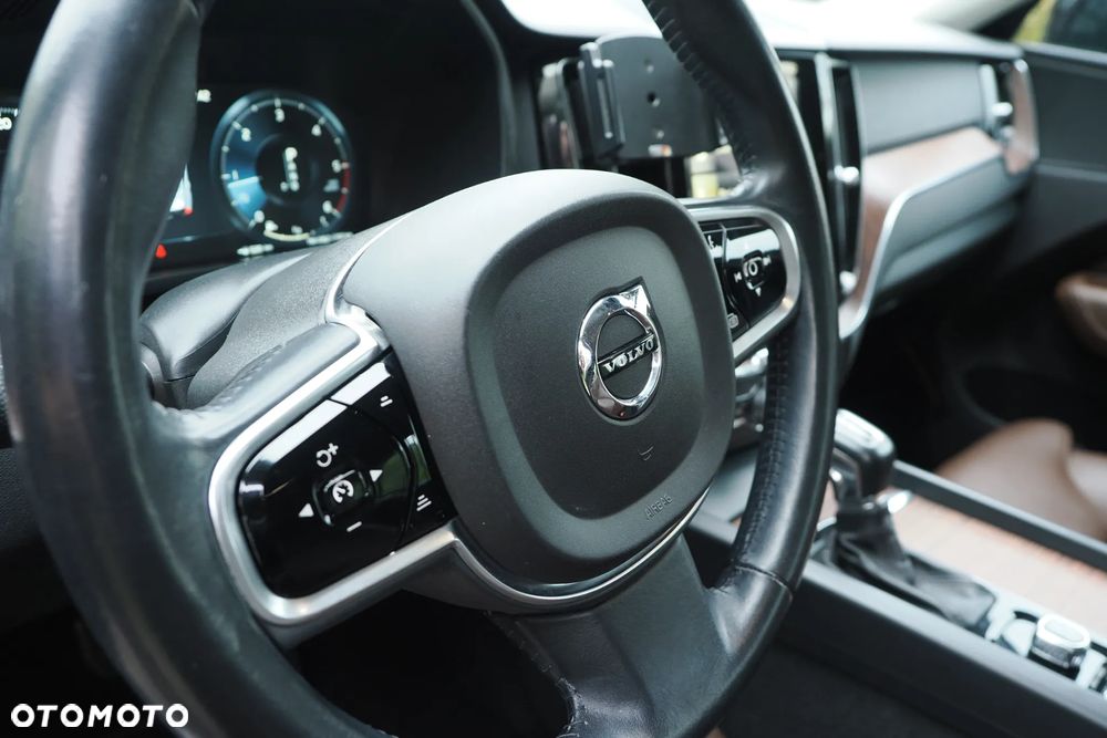 Volvo XC 60 D4 AWD Inscription - 16