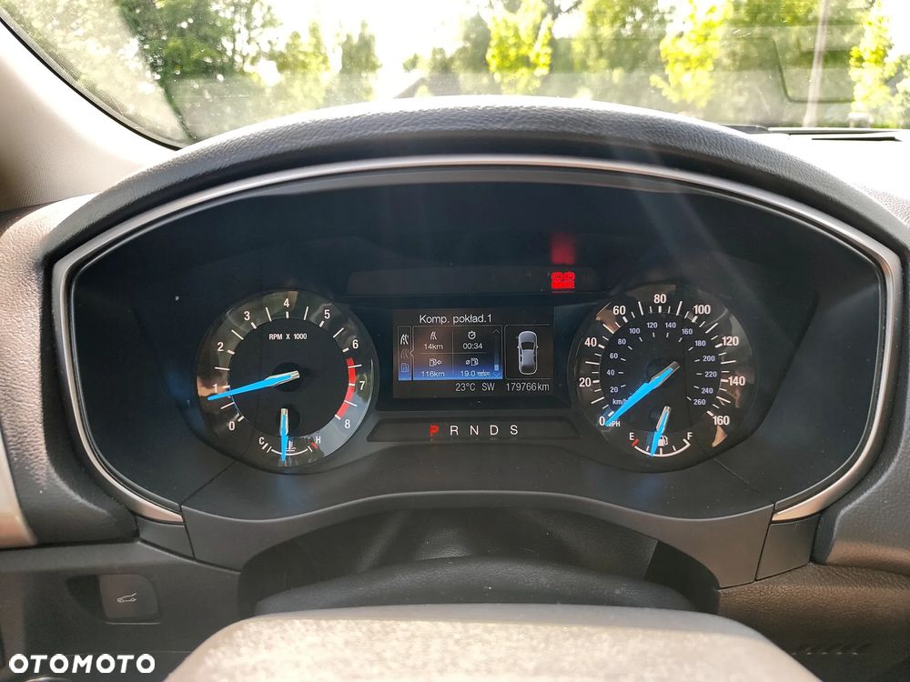 Ford Fusion - 16